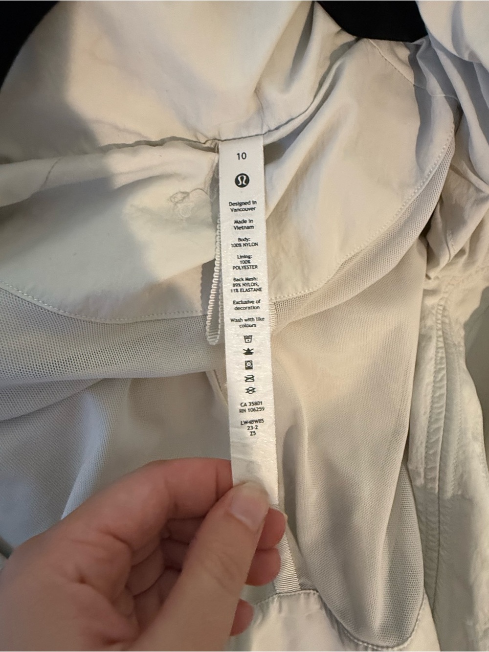 Lululemon Always Effortless Classic-Fit Jacket in Bone (US 10) - Picture 4 of 5